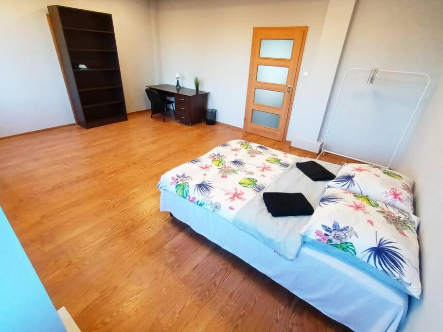 Fantastic Zg - S4 Pokoj 204 Zielona Góra Dış mekan fotoğraf